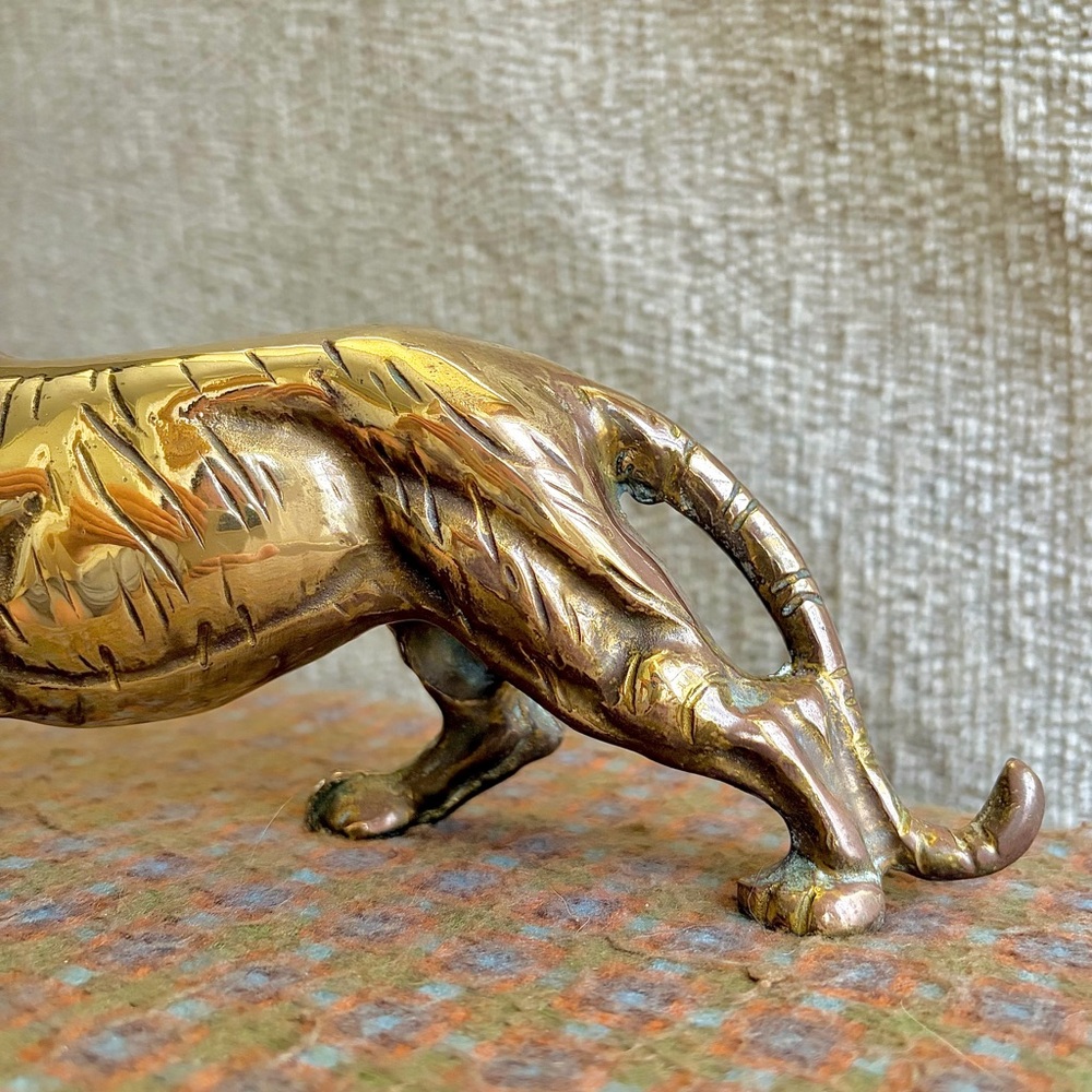 ❌SOLD❌ Vintage 1970s Solid Brass Prowling Tiger Figurine, EXCELLENT Condition! - Picture 6 of 11